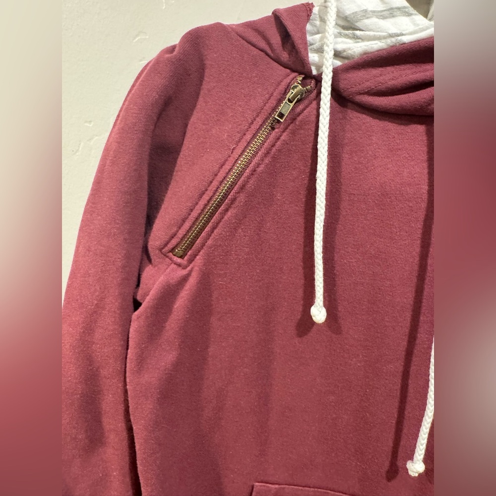 Women's Burgundy Double Hooded Sweatshirt Medium - Picture 8 of 11